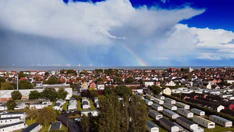 tormenta que se avecina sobre la ciudad costera de skegness