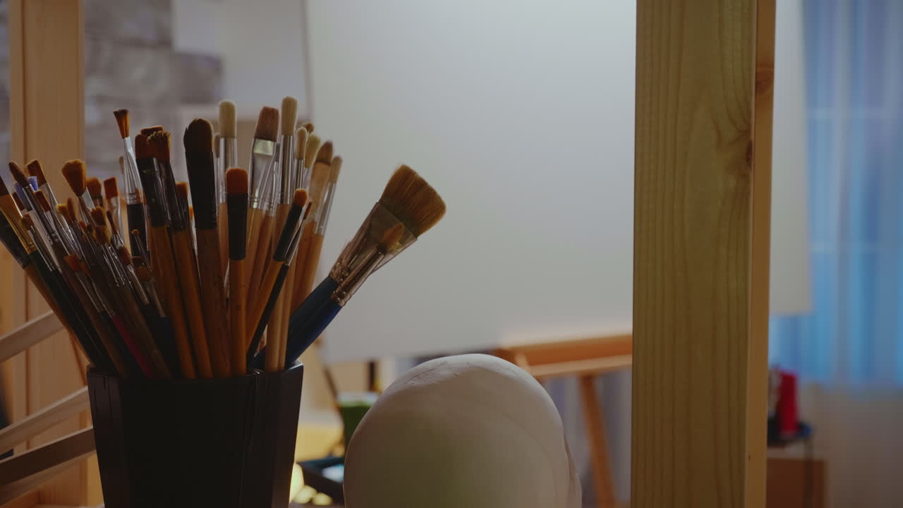 아트 스튜디오에서 마클을 만들고