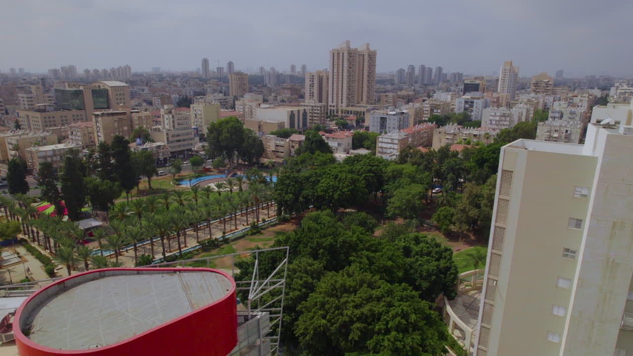 el jardín de moshava en el centro de rishon lezion desde 1883, el comienzo del jardín era un área agrícola