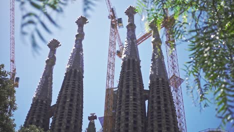 Panoramablick-Auf-Die-Kathedrale-La-Sagrada-Familia-In-Barcelona.-Alte-Katholische-Kirche