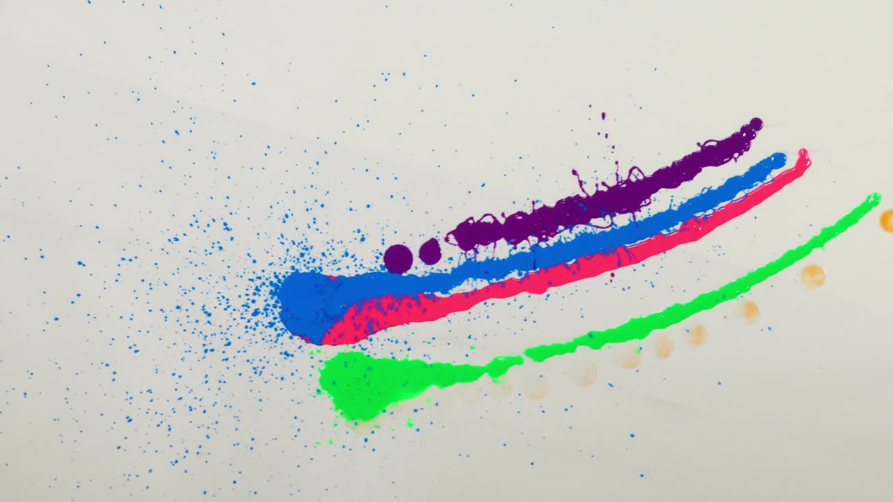 위쪽 보기 색 배경에 색이 떨어집니다