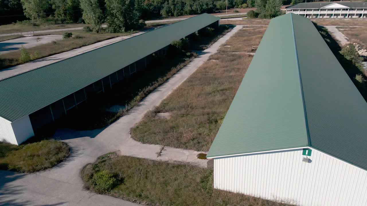 오래된 경주 도로와 함께 무스케곤의 해로 고속도로