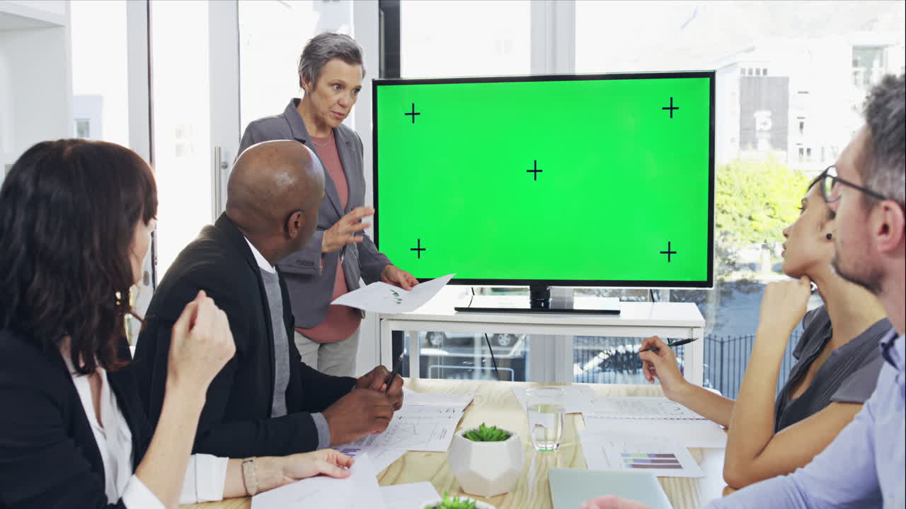 explicando su estrategia