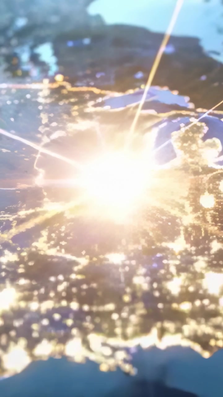 Vertikal video: Et fremvoksende knudepunkt sender lysende linjer hen over et stiliseret USA-kort, signaliserer forbindelse.
