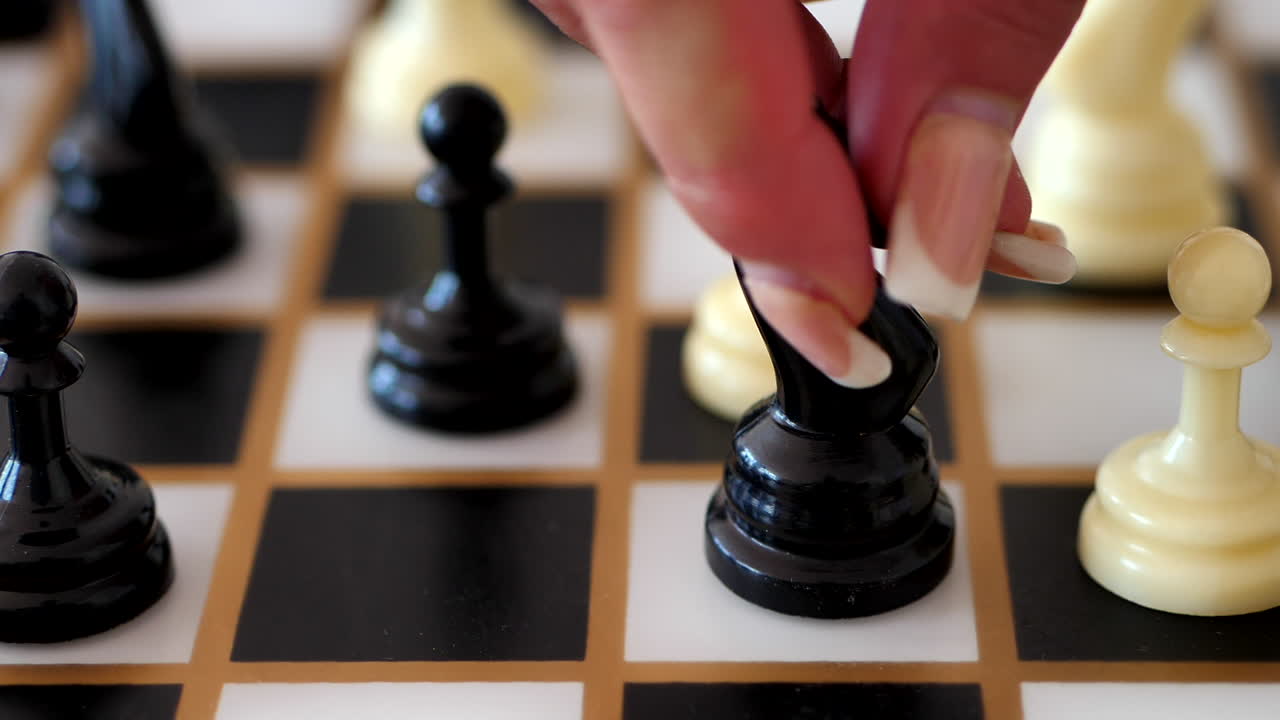 유리 체스 조각