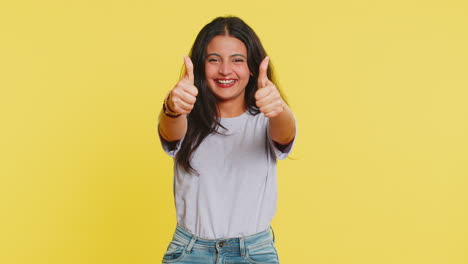 Feliz-Mujer-India-Celebrando-El-éxito,-Ganando,-Logro-Del-Objetivo-Del-Premio-Mayor-De-La-Lotería-De-Cumpleaños-Buenas-Noticias