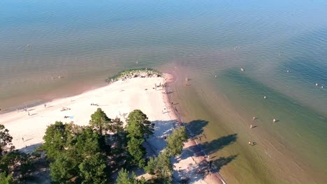 Endless-cape-in-the-Baltic-sea-of-Lithuania