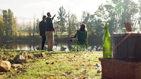 Camping,-Freunde-Und-Menschen-In-Der-Natur-Zum-Angeln