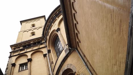 Kirche-St.-Maria-Im-Kapitol-In-Deutschland-Sandsteinmauer-Hoch