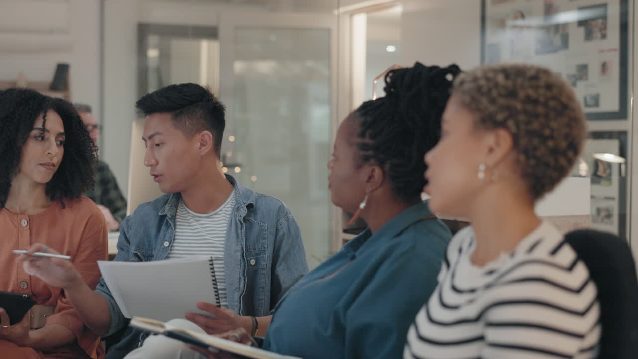 기업인, 야간 및 스타트업 회의