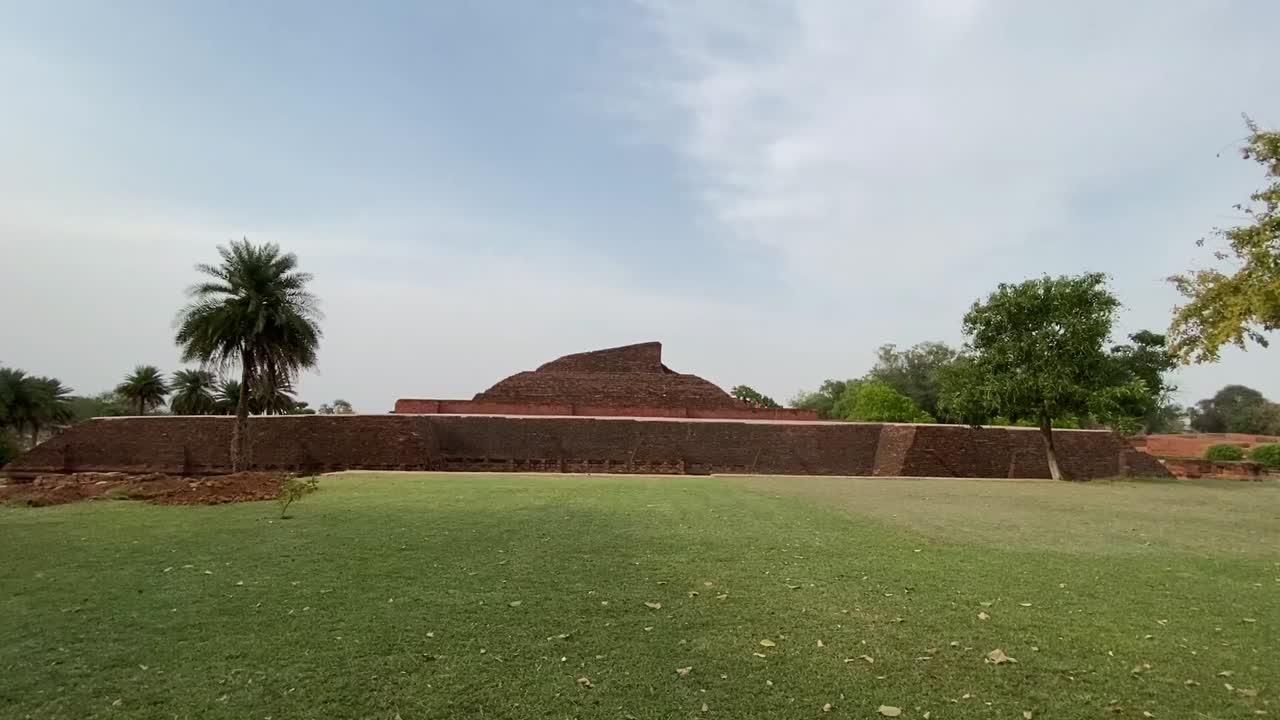 parte de las ruinas de nalanda, sitio excavado de nalanda, india