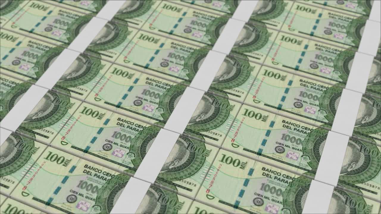 100 000 paraguayanska guaranisedlar tryckta av en sedelpress