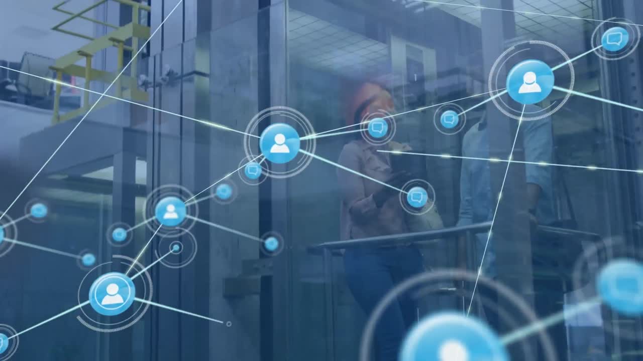 사무실의 엘리베이터에서 토론하는 다양한 남성과 여성에 대한 디지털 아이콘 네트워크의 애니메이션