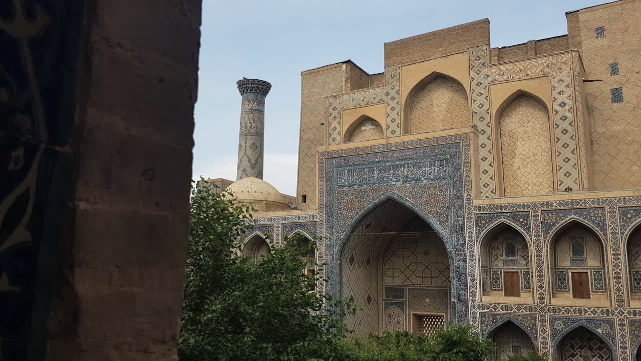 madrasa ulugh beg en el centro histórico de la ciudad de samarcanda, uzbekistán, sitio del patrimonio mundial de la unesco
