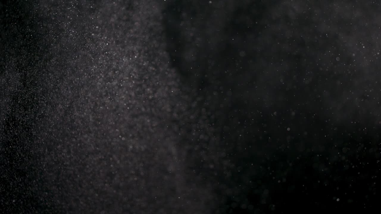 검은 바탕에 분리 된 파우더