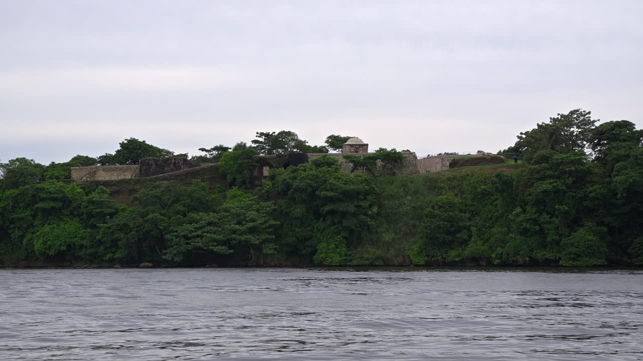 Panning shot of the UNESCO San Lorenzo Fort Ruins on the shore of the Chagres river