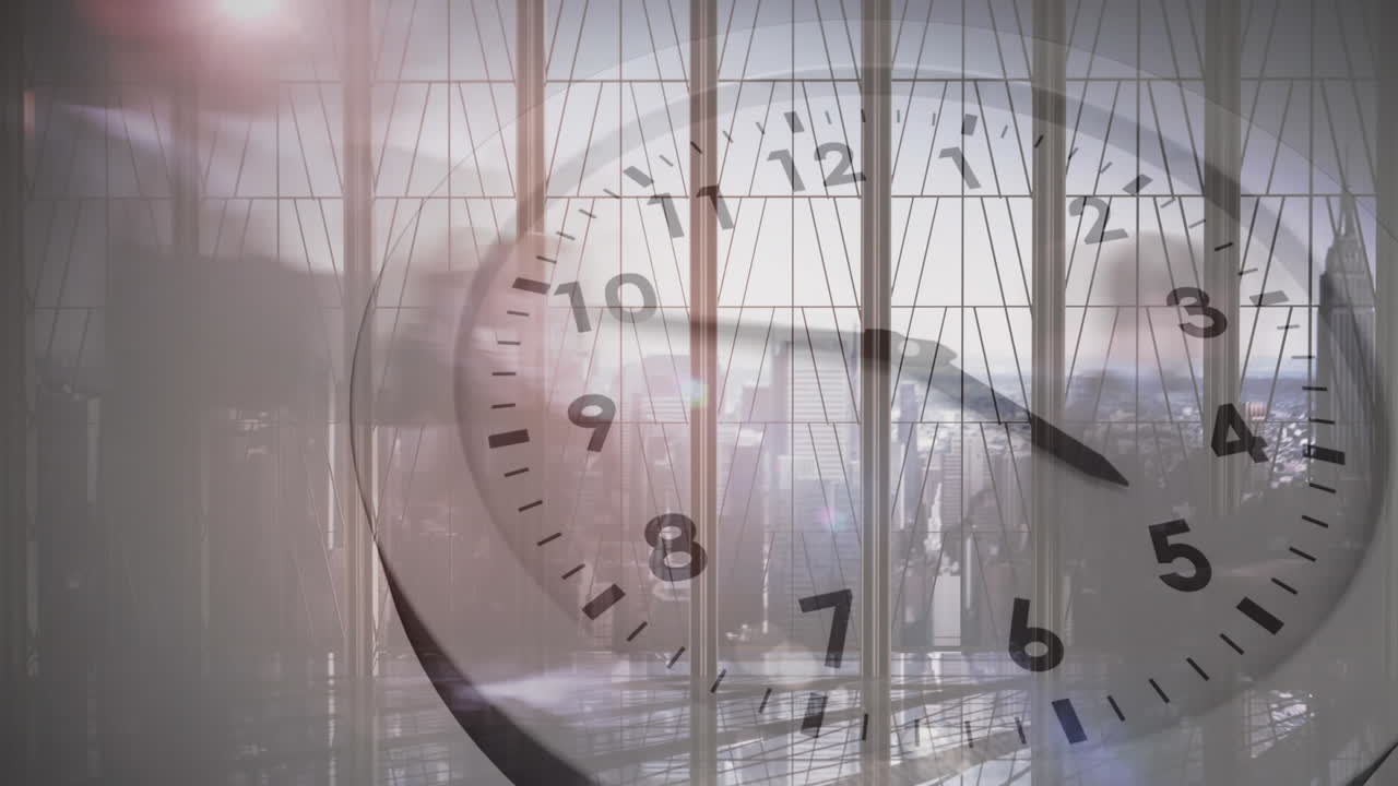 사무실 에서  ⁇ 고 있는 사업가 들 의 타임  ⁇ 스 에 대항 하여 틱 하는 시계 의 애니메이션