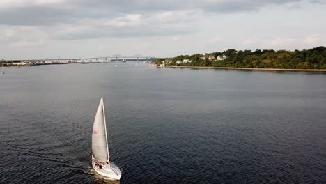 Perth-Amboy-NJ-Waterway,-Boats-and-Places