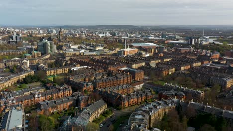 Vista-Aérea-Del-Paisaje-Urbano-De-Glasgow,-La-Ciudad-Más-Grande-De-Escocia,-Reino-Unido,-Europa.