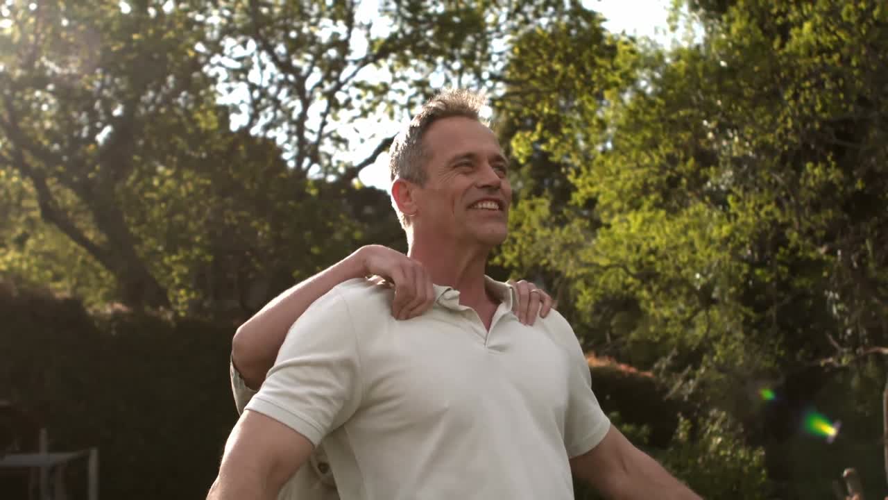 부부 가 함께 즐기는 순간