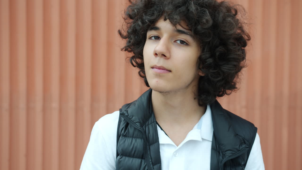 retrato de un muchacho adolescente