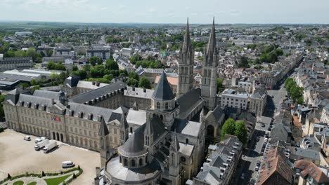 la abadía de saint-etienne caen, francia, drone, desde el aire