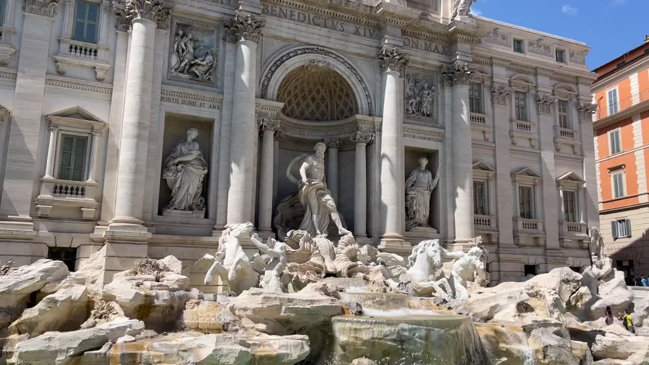 이탈리아 로마 에 있는 트레비 분수