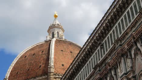 kuppel der kathedrale von florenz aus nächster nähe