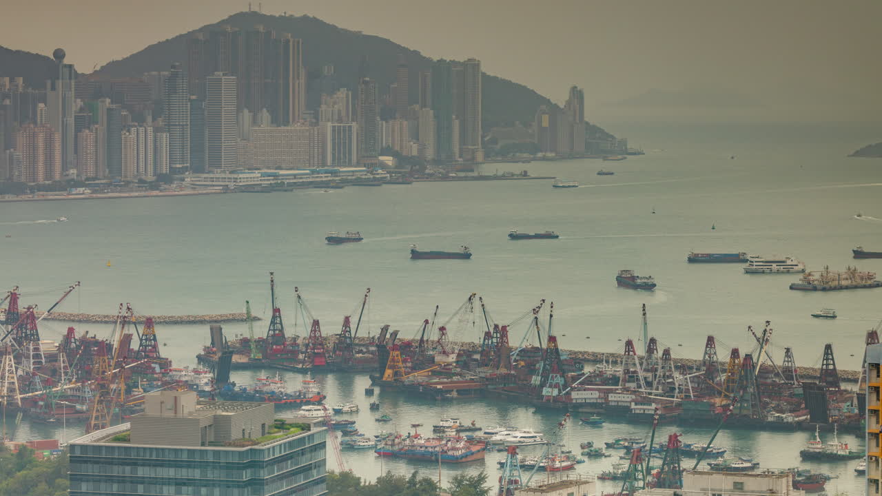Hong Kong kowloon port and skyline