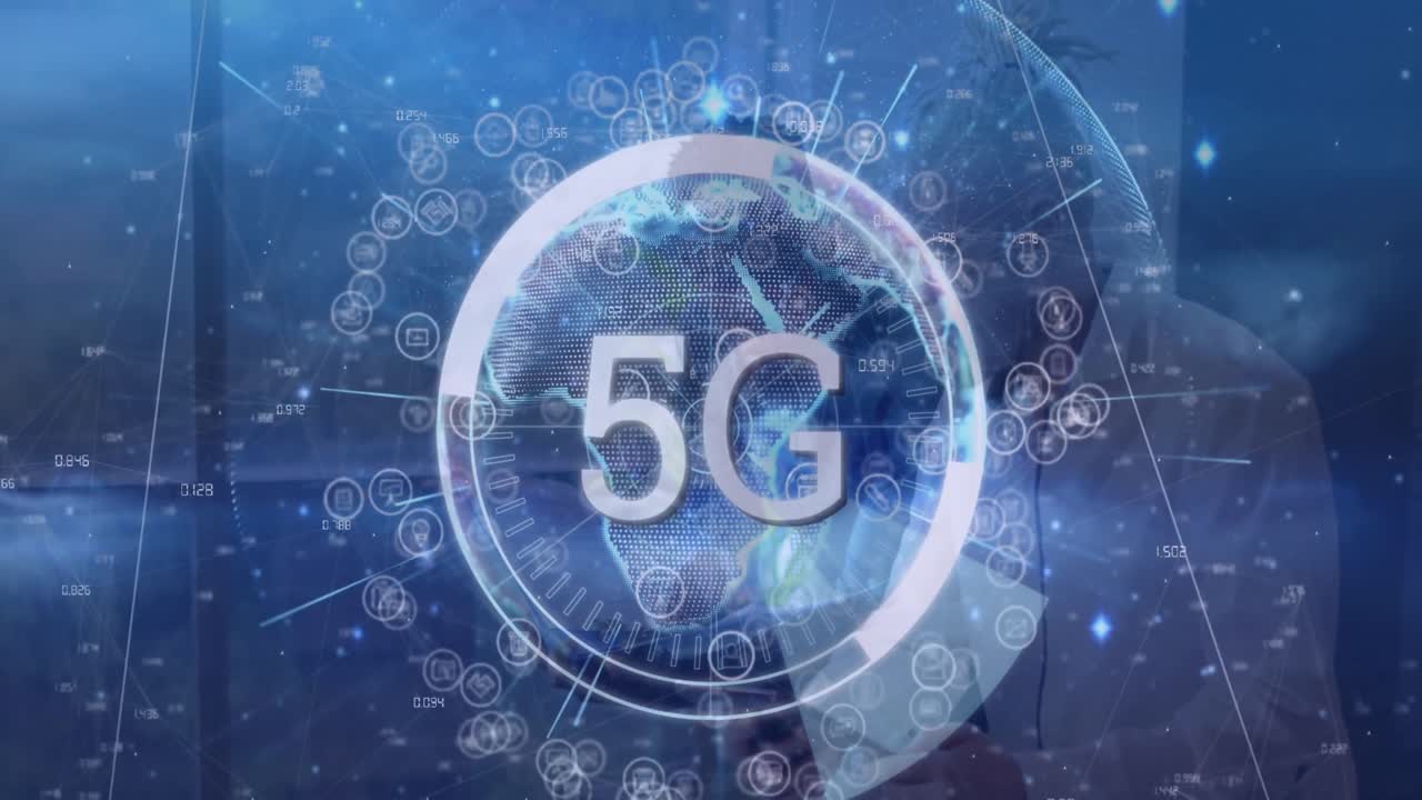 animazione della rete di connessioni e testo 5g su un gruppo diversificato di uomini d'affari