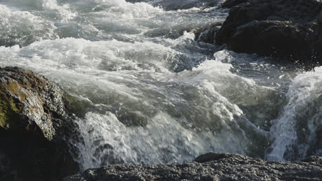 Cinematic-locked-off-shot-of-the-crest-of-Godafoss-Waterfalls-in-Iceland---Nature-and-adventure-travel-concept