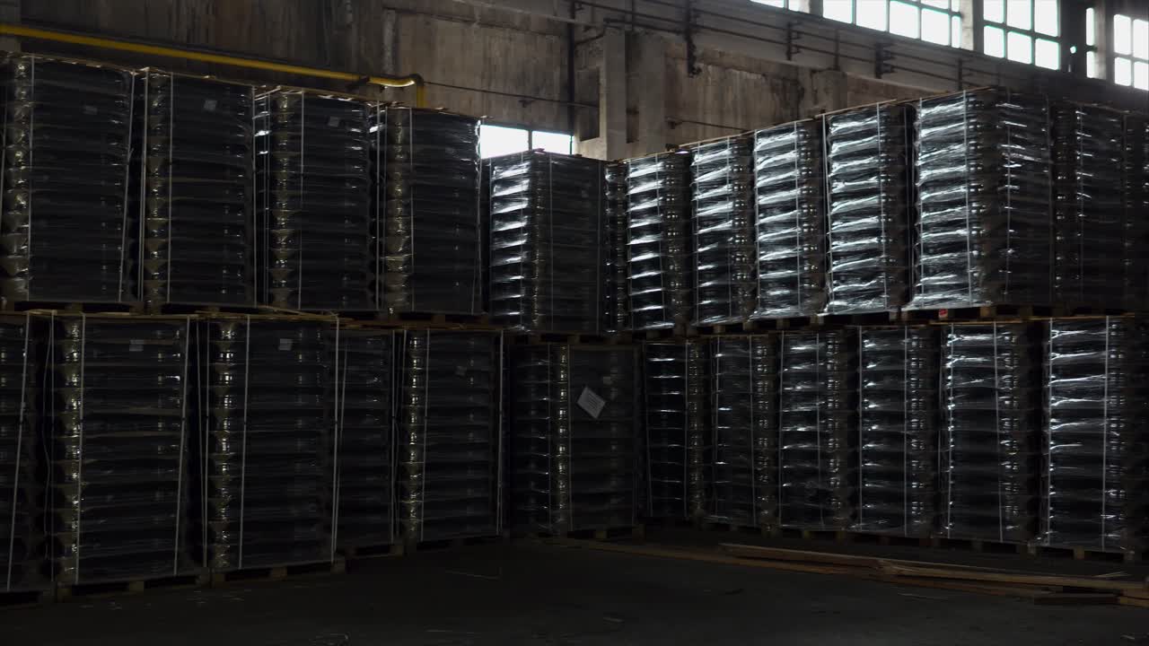 Warehouse Storage of Packed Goods