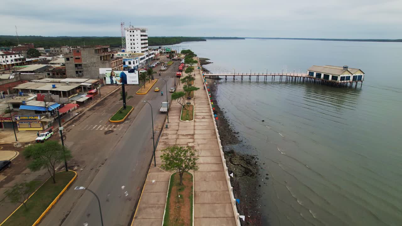 Il lungomare di Machala, Ecuador