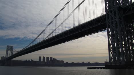 Wide-shot-of-the-George-Washington-Bridge-connecting-New-York-to-new-Jersey