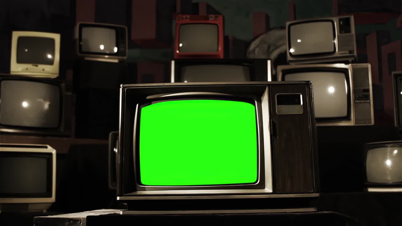 녹색 화면으로 된 레트로 텔레비전 세트, 리 인, 세피아 톤, 4k