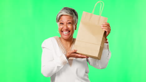 Face,-green-screen-and-senior-woman