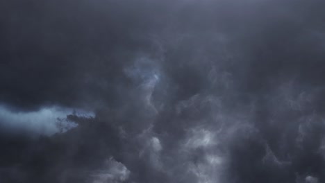 Lightning-Storm-In-Clouds-Loop-4K