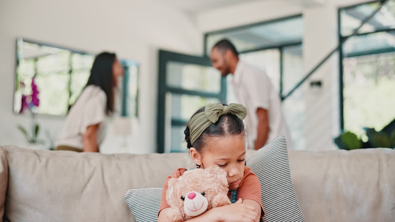 부모의 갈등에 반응하는 아이