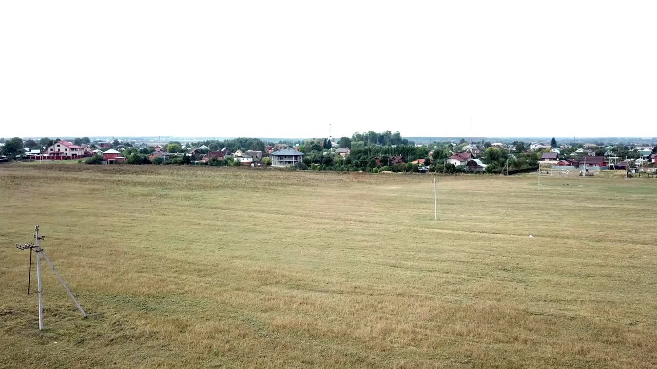 마을 과 주변  의 공중 사진