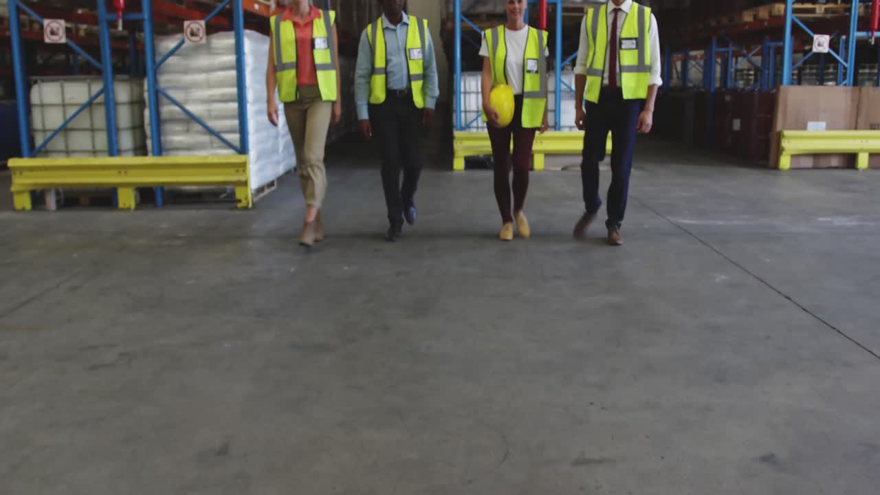 retrato de los trabajadores del almacén 4k