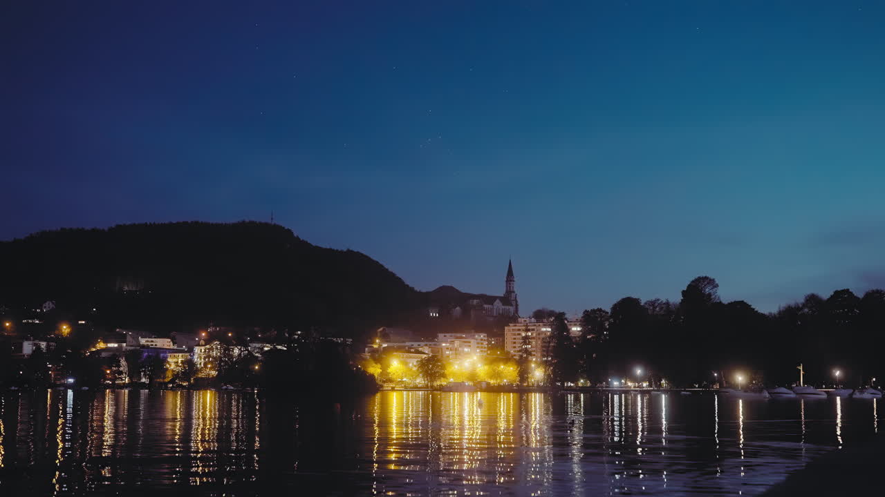 Annecy, Frankreich, bei Nacht