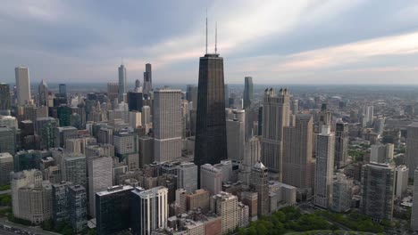 tallest building of 875 north michigan avenue on the waterfront city of chicago, illinois, usa