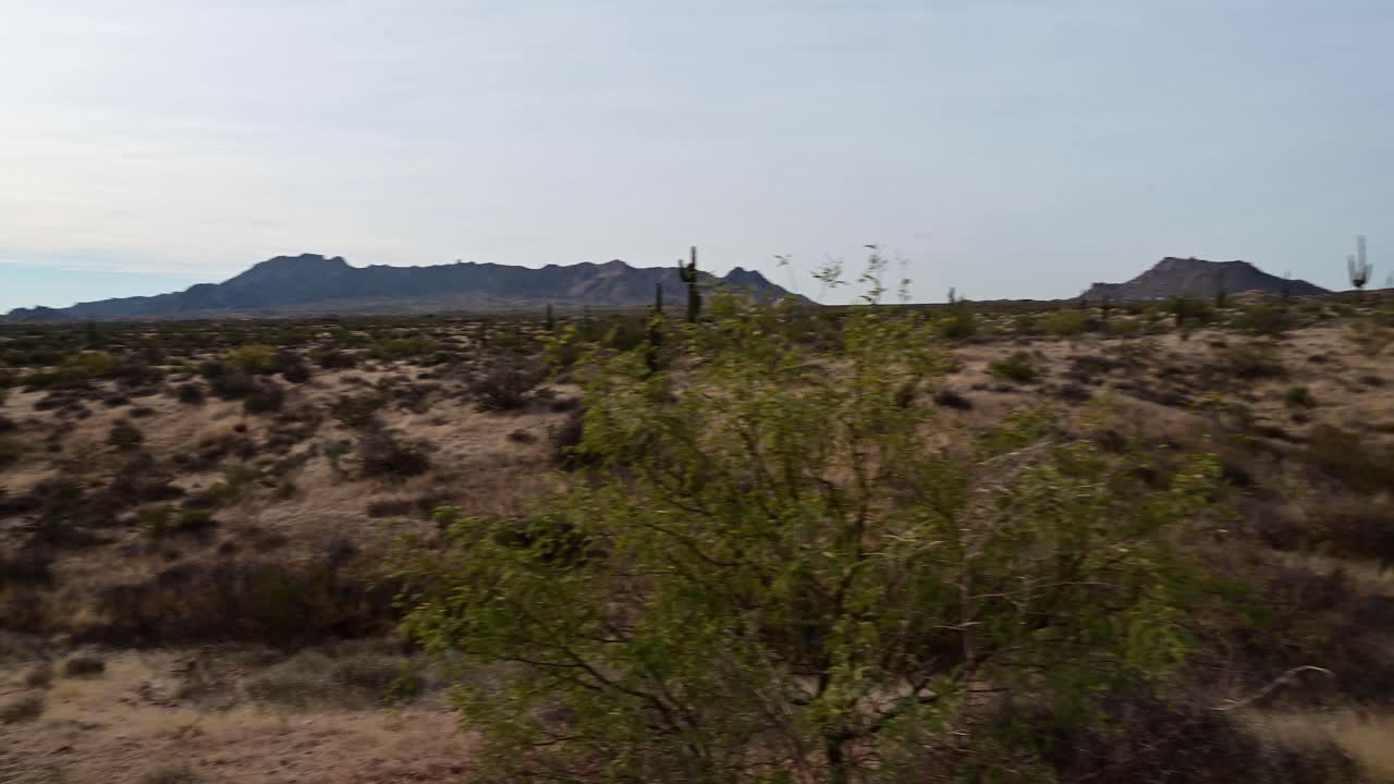tiro panorámico del desierto del valle de phoenix