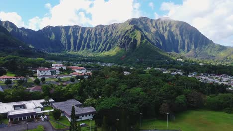 imágenes de drones de las islas volcánicas de hawaii