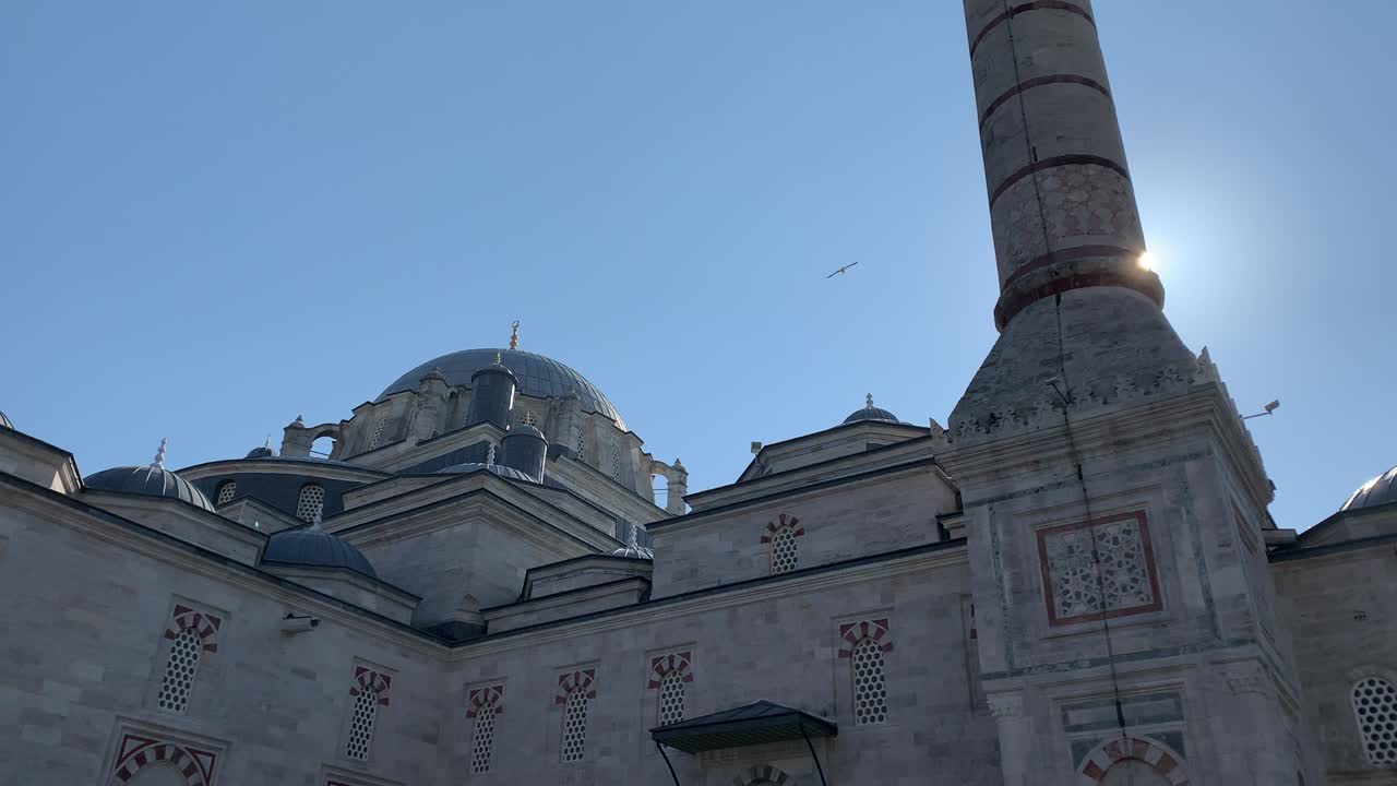 gran y hermosa mezquita