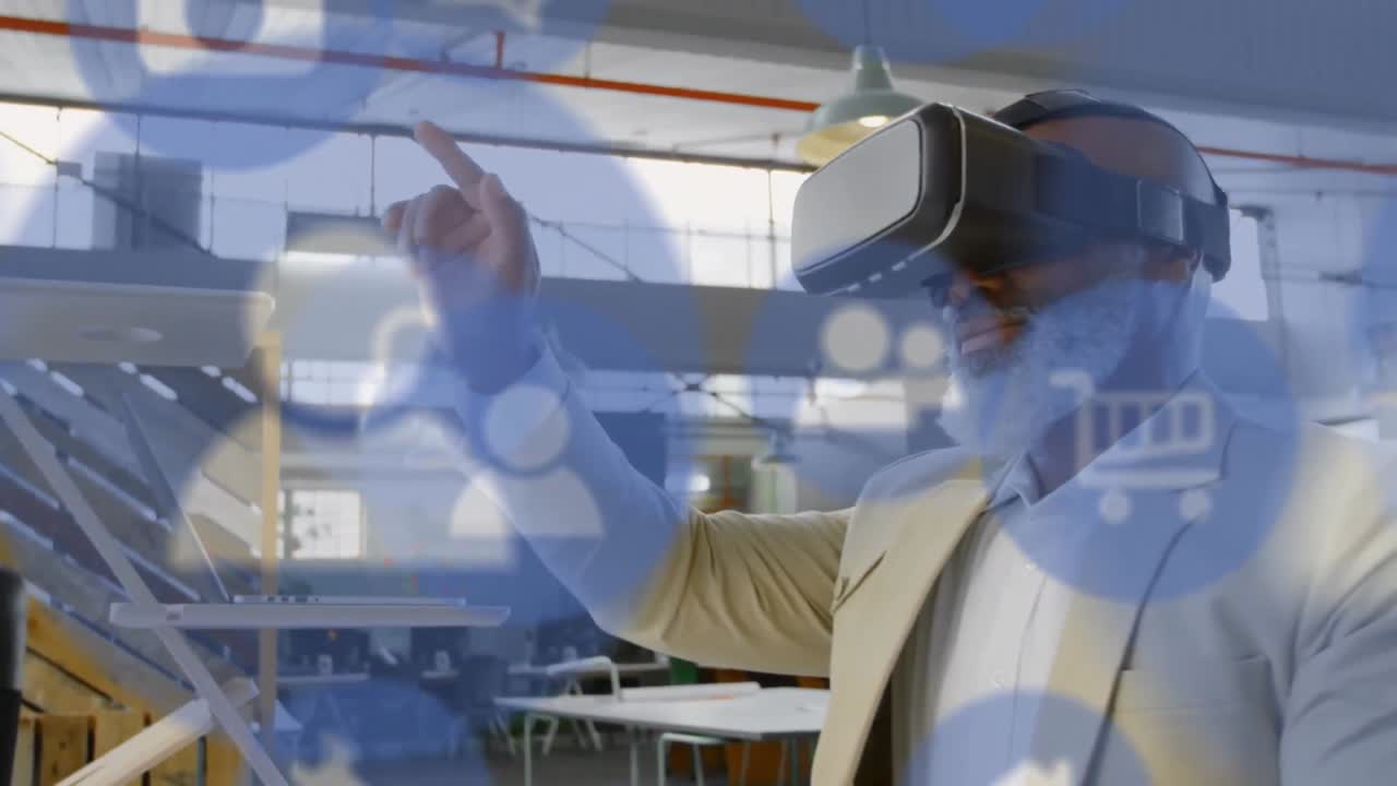 animación de iconos de las redes sociales sobre un hombre afroamericano que usa auriculares vr