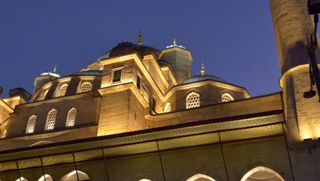 una mezquita en estambul, turquía