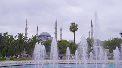 Sultanahmet-Camii-(Sultanahmet)-in-Istanbul,-Turkey.