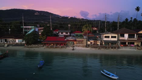 Drohnenaufnahmen-Von-Strandhäusern-Auf-Ko-Samui,-Thailand