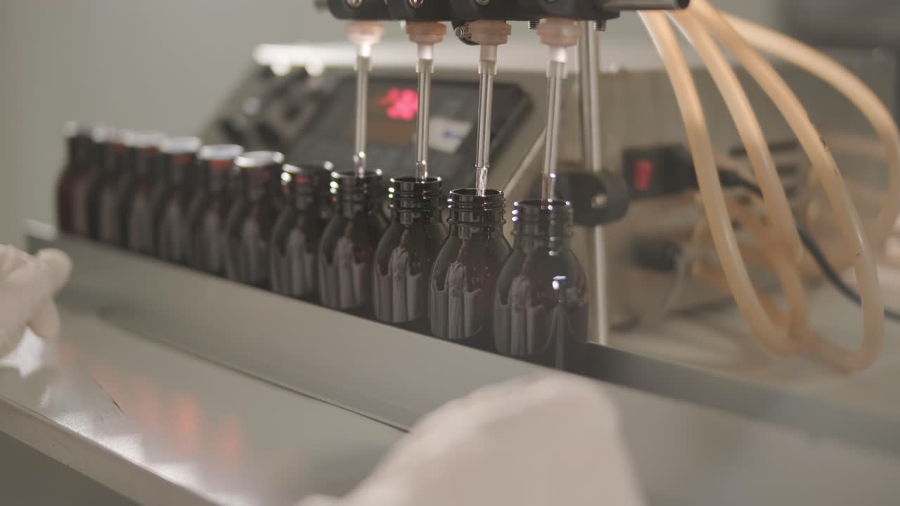 Pharmaceutical Production Line Filling Bottles